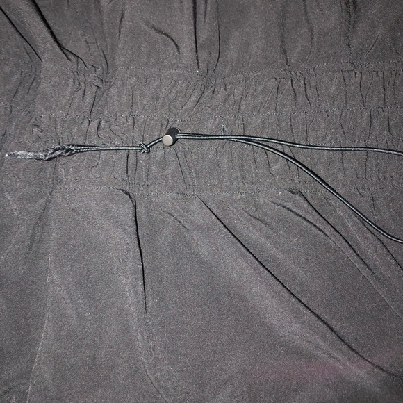 Lululemon Sights Seen Jacket size 12 draw cord/back has been cut still functions - Picture 14 of 16